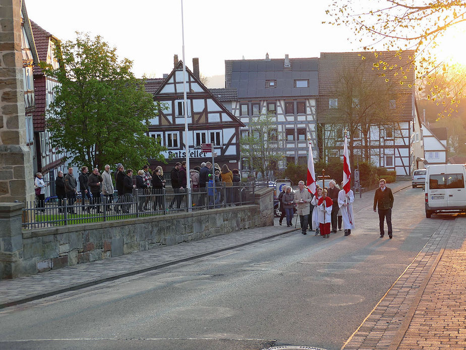 Lumen Christi - Auferstehungsmesse in St. Crescentius (Foto: Karl-Franz Thiede)